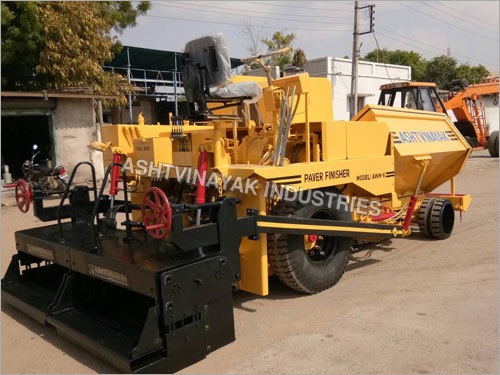 Asphalt cum Wet Mix Paver Finisher
