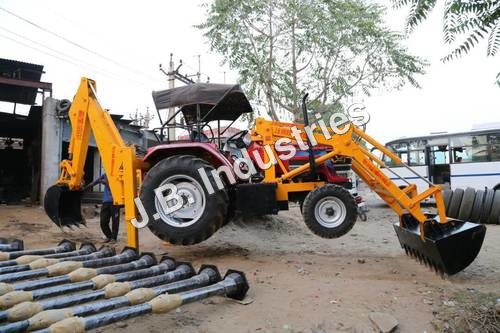 Tractor Mounted Backhoe Loader Application: Construction