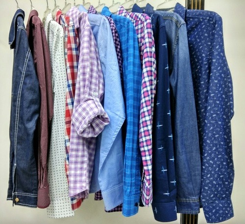 Mens Casual Shirt Size: Large