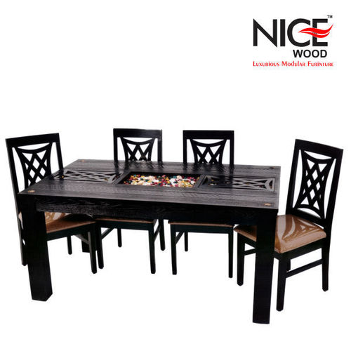 4 Seater Dinig Table