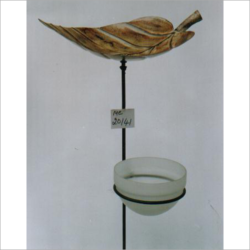 Leaf Bird Feeder