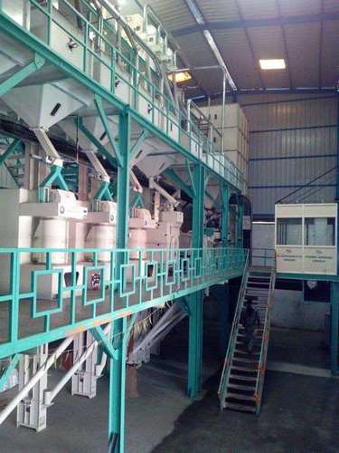 Rice Mill Machinery Plant - Metal Build, Automatic Operation | Computerized Control, High Efficiency