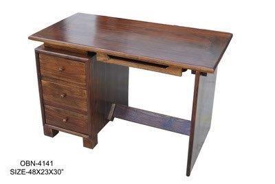 TABLE WITH DRAWS