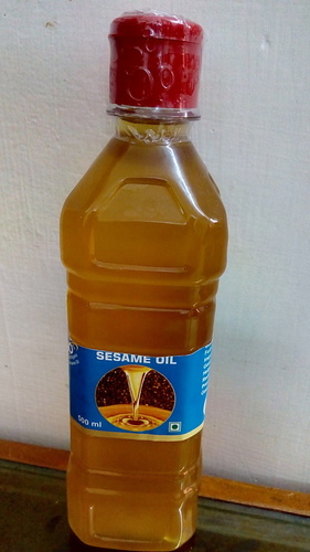 Sesame Oil - PET Bottle 500ml, Yellow Color, Cold Pressed Method, Flavorful, Healthy, High Quality, Natural, Pure, Rich Aroma, Versatile