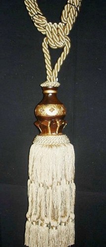 CURTAIN TIEBACK