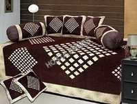 Maroon Diwan Cover Set