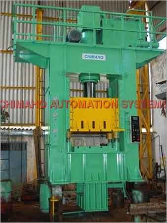 300 Ton Capacity Close Frame Hydraulic Press