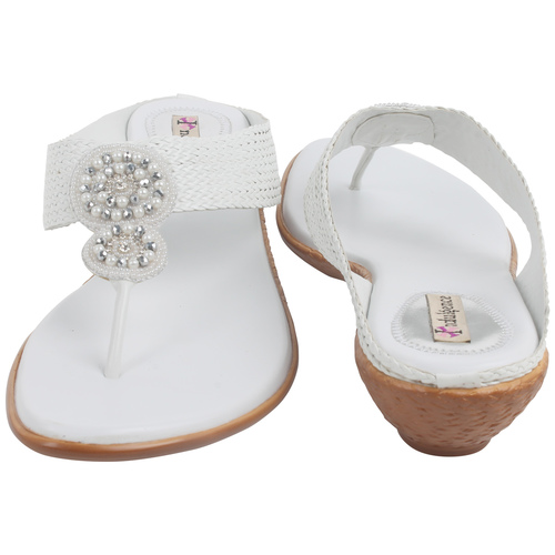 ladies ethnic white