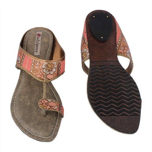 ladies kolhapuri pink sandals