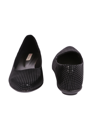 Formal black sandal