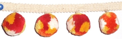POM POM FRINGE