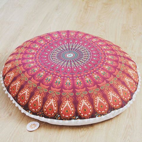 mandala puff