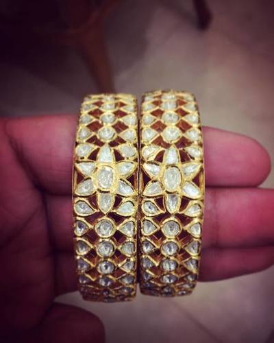 Yellow Gold Jadau Bangles