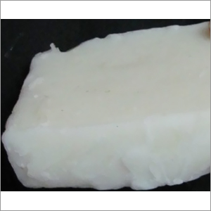 Semi Refined Paraffin Wax with Oil Content 3-5%