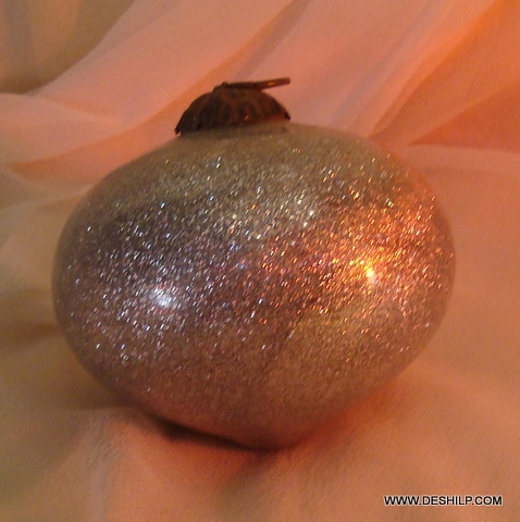 Christmas Tree Decorative Items - Color: Silver