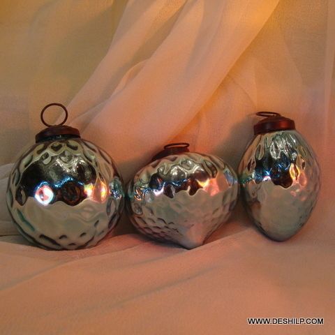 SILVER CHRISTMAS ORNAMENTS