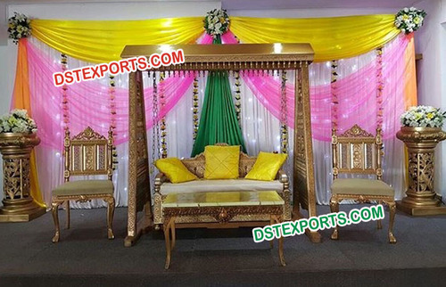 Royal Carved Wooden Swings
