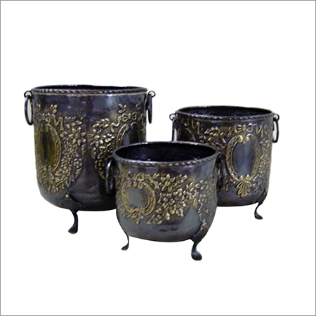Decorative Black Tub Decorative Black Tub