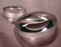 Double convex lens