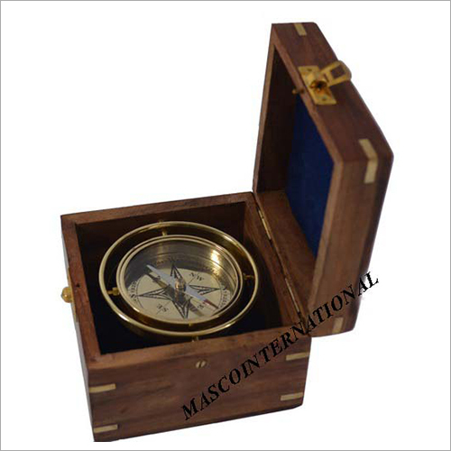 Gimbelled Box Compass