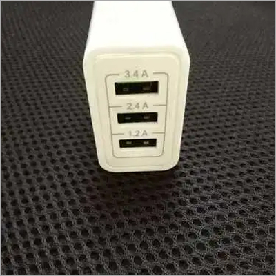 MAXOTEL 5V-3.4A 3 USB mobile Charger By Blue Smart Technologies