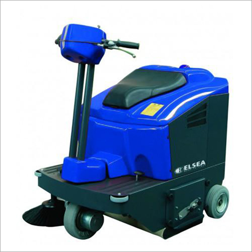 Ride On Sweeper Machine