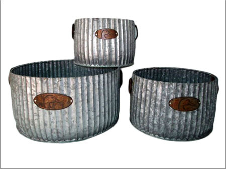 Naturals Galvanized Round Planter