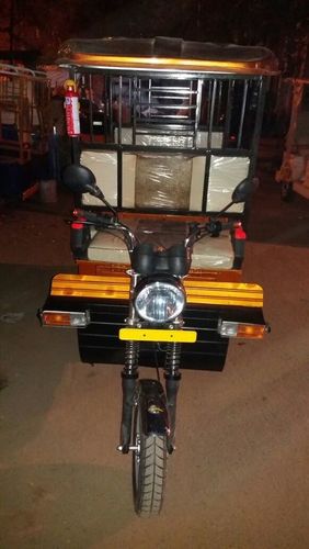 Electric Motor Vehicle - 200x100x150cm Orange, Lead-Acid Battery, 500kg Payload, Eco-Friendly Durable Design