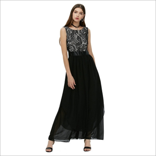 Elegant Round Collar Back Zipper Gown