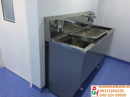 OPERATION THEATER SCRUB SINK