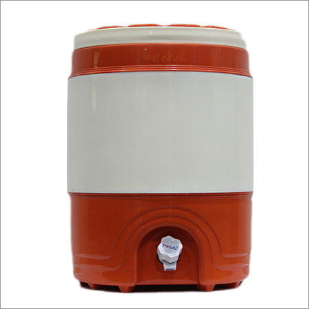 Insulated Plastic Water Jug Insulated Plastic Water Jug