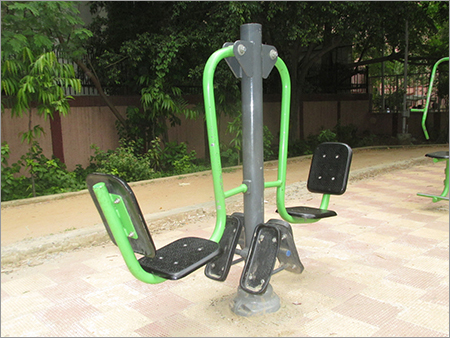 Outdoor Leg Press Double