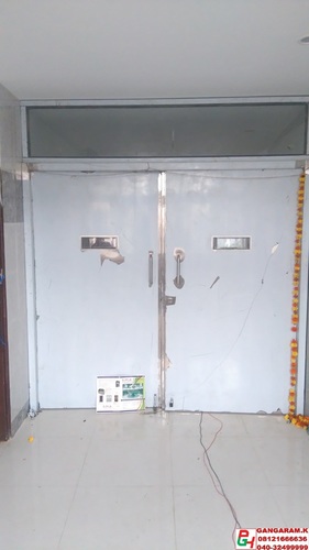 HOSPITAL DOORS