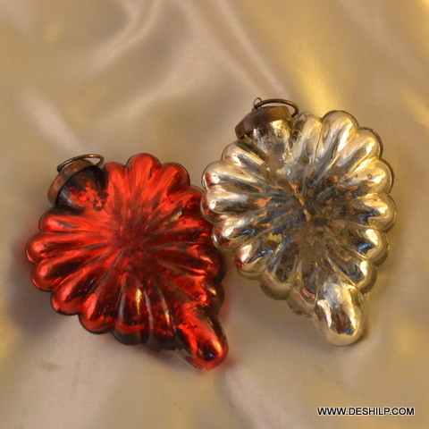 Star Smile Cut Christmas Bell - Color: Yellow And Red