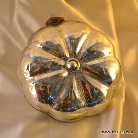 SILVER CHRISTMAS ORNAMENTS