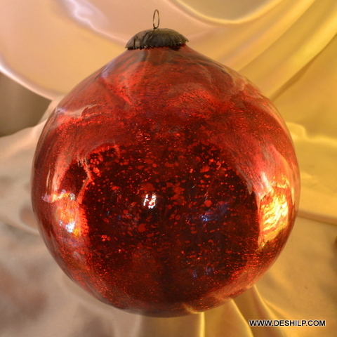 Giant Red Ornaments - Feature: Lighted