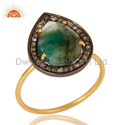 Designer Emerald Gemstone Pave Diamond Ring