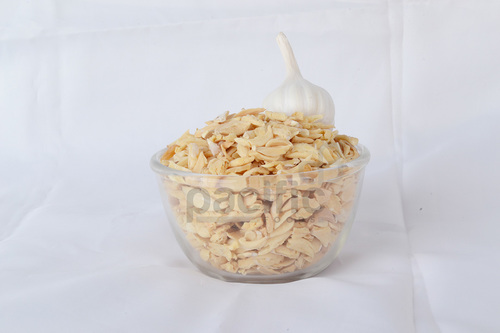 Dried Garlic Flakes Dried Garlic Flakes
