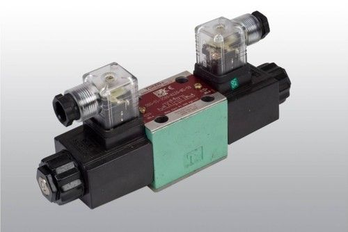 DSG-01-3C60-A240-N1-50 solonoid operated directional control valve