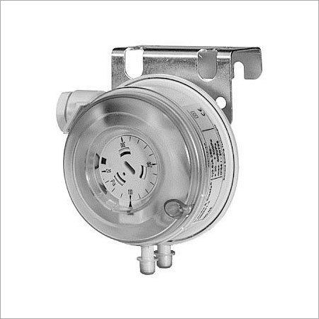 Air Differential Pressure Switch / Monitor Accuracy: 2  %