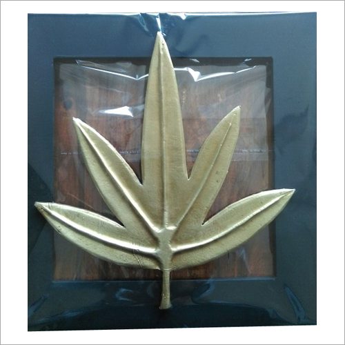 लकड़ी के फोटो फ्रेम