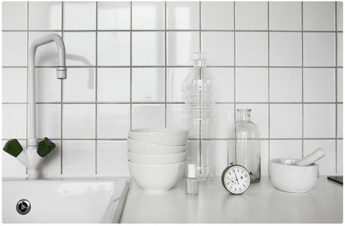 WHITE BATHROOM TILES