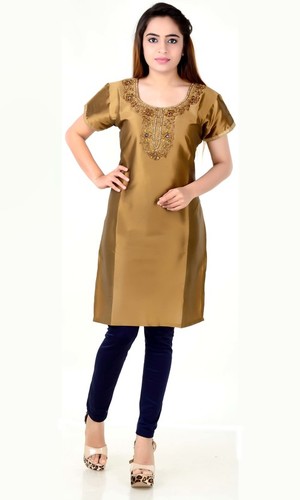 Silk Tapeta Kurti