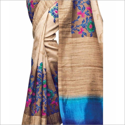 महिलाओं की डिजाइनर साड़ी