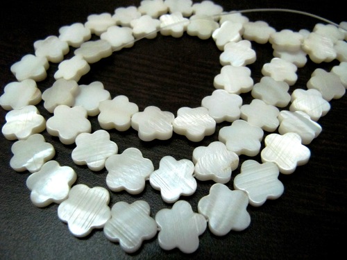 Mother Of Pearl Flower Shape Beads