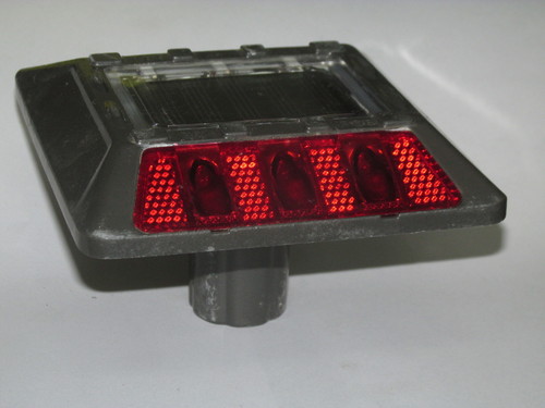 solar stud