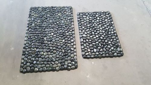 Black Pebble Mat