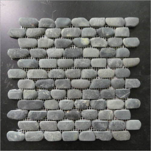 Strip Pebbles