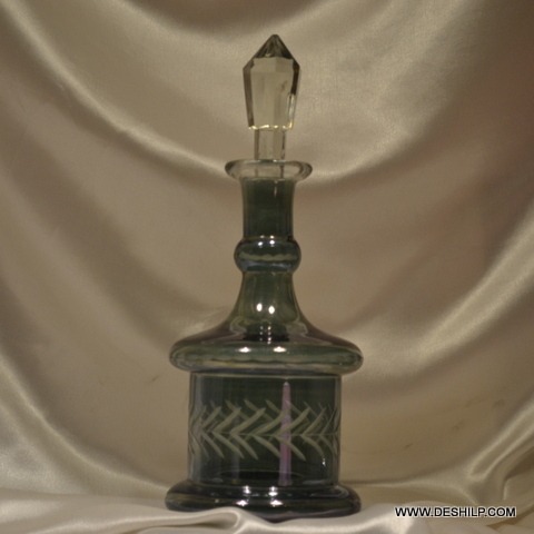 Amber colored glass New Deign Decanter Pretty and decorative vintage Decanter