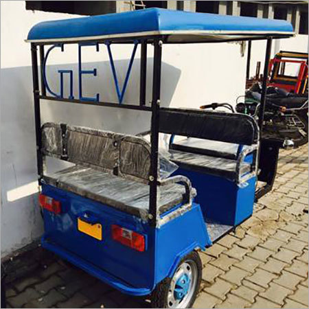 Blue Icat E-Rickshaw Loader